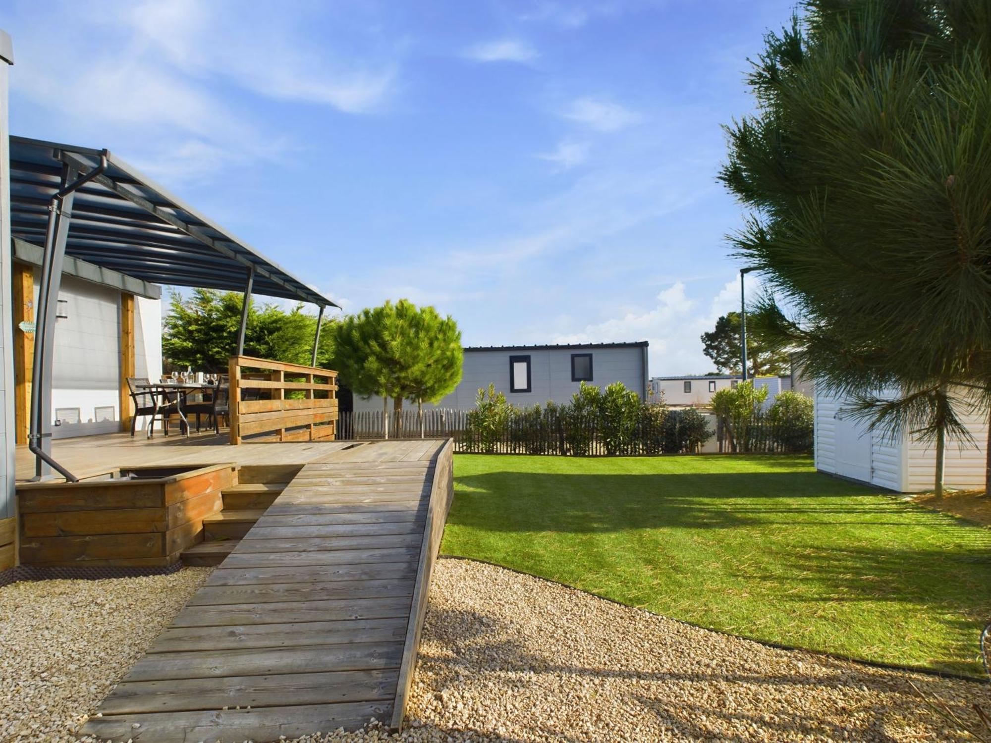 Beau Chalet Pour 4 Pers - Acces Piscine Chauffee Brétignolles-sur-Mer Eksteriør billede